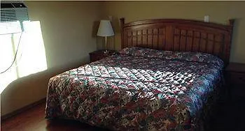 Portland Value Inn & Suites 2*,